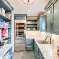 Kitchen pantry